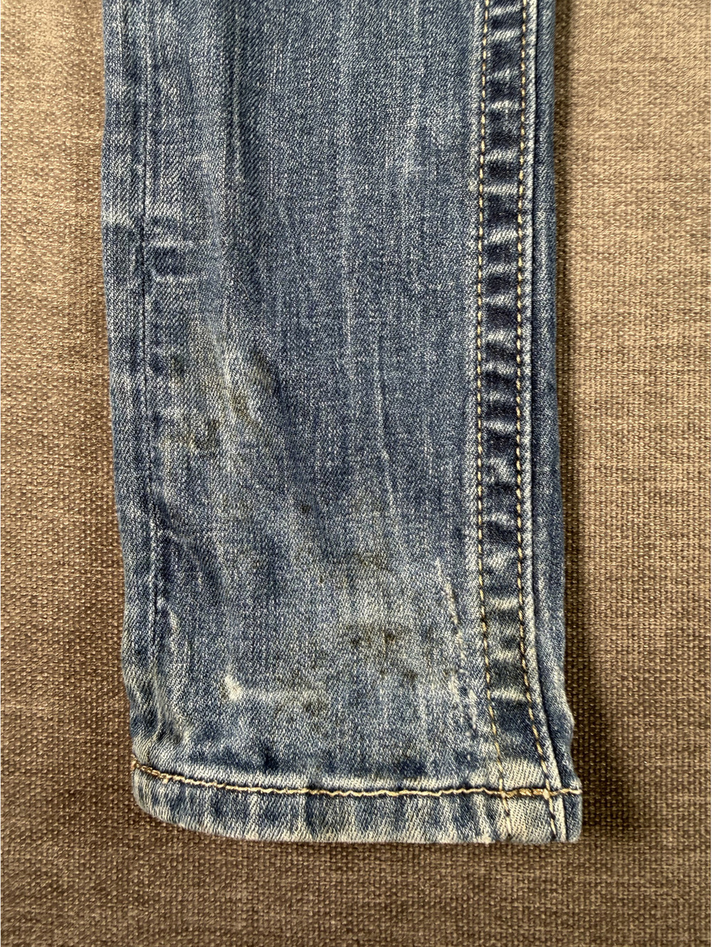 True Religion Women's Skinny Jeans with Distressed Detailing, Size 23 - Picture 5 of 13